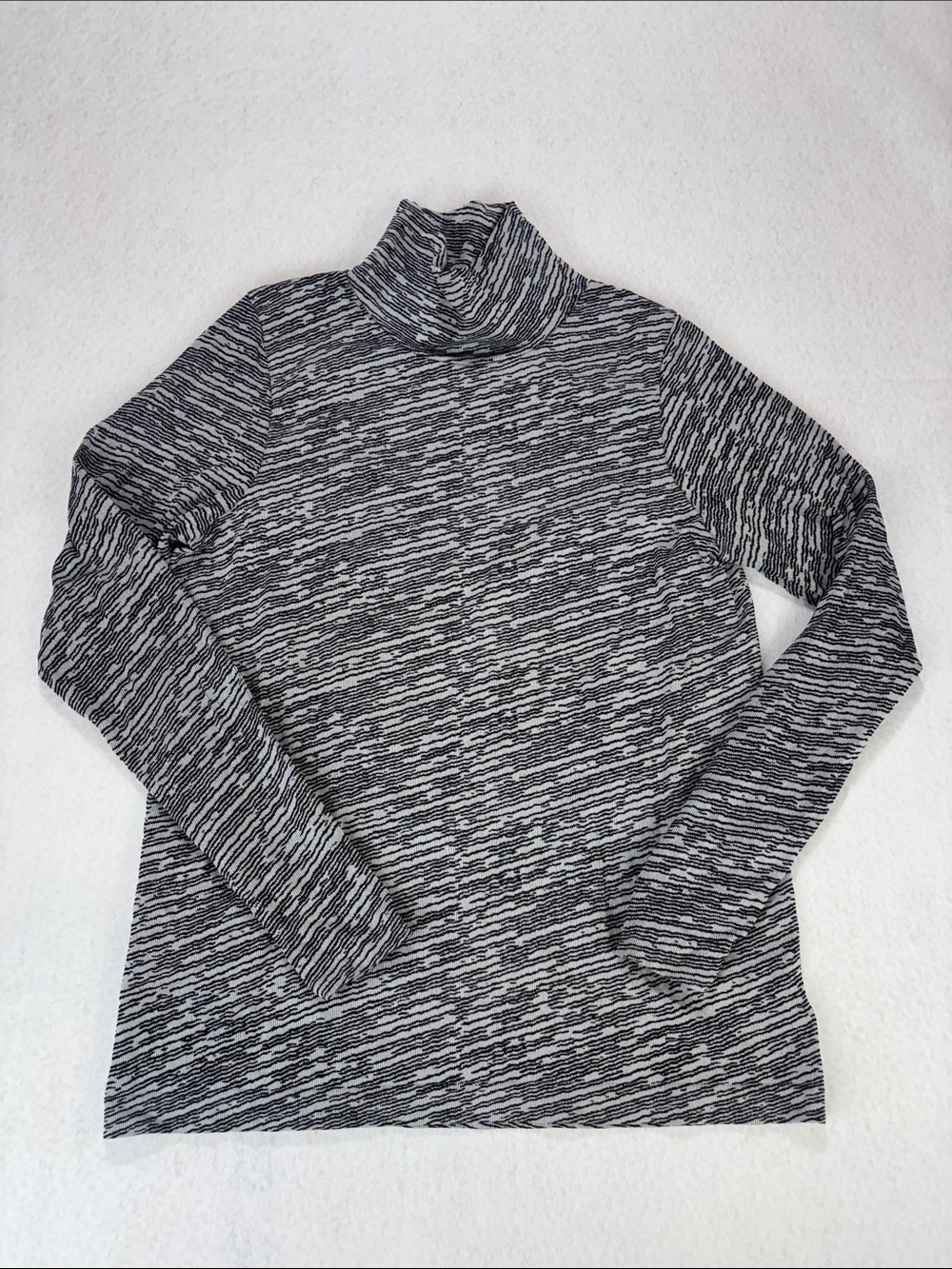 ATHLETA Black & White Space-Dye Turtleneck Sz XL